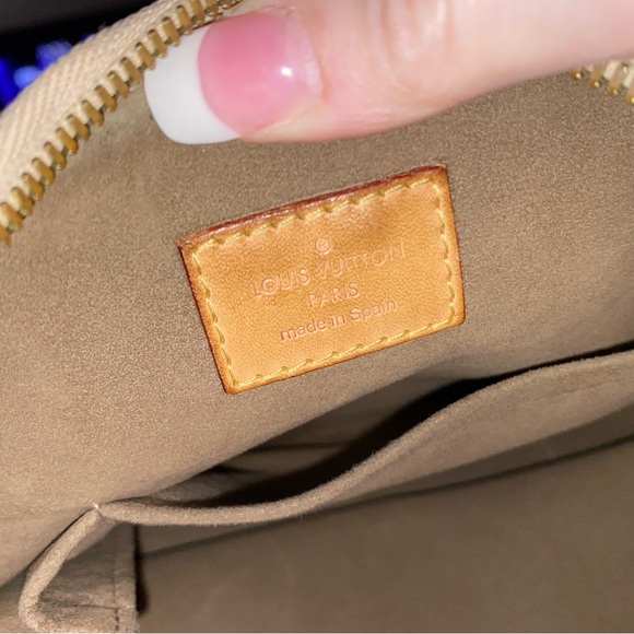 ✨Authentic Louis Vuitton Murakami Greta Noir Canvas Shoulder Bag GUC ✨ - Picture 6 of 6